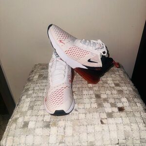 Womens Nike 270 Orange & White Shoes Size 7.5